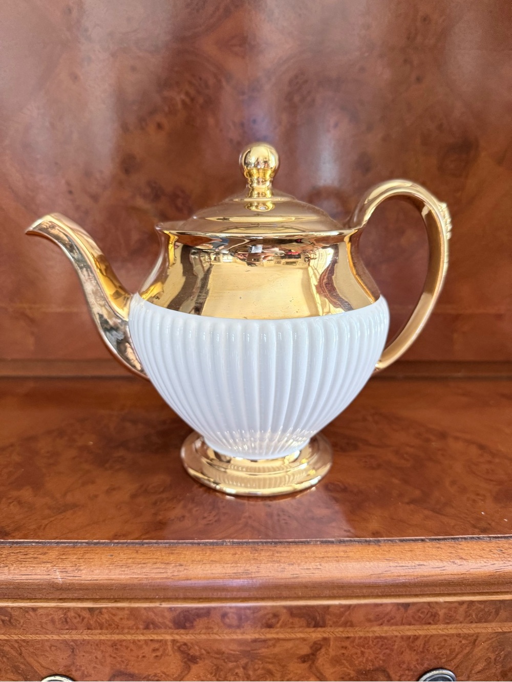 Antique 1940 Superb Royal Winton Gold Gilt porcelain teapot, England